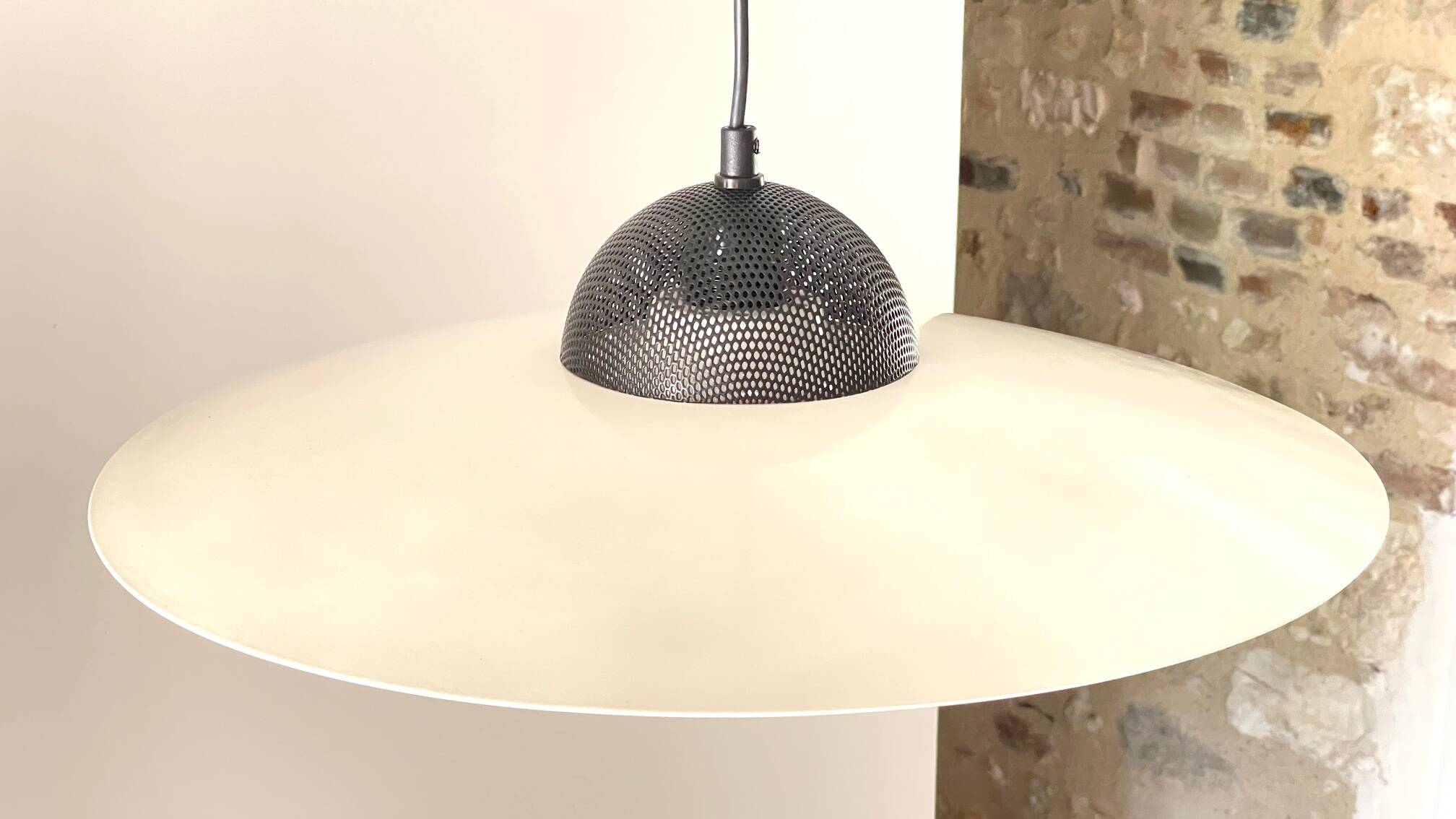 Design suspension by aluminor, 70s