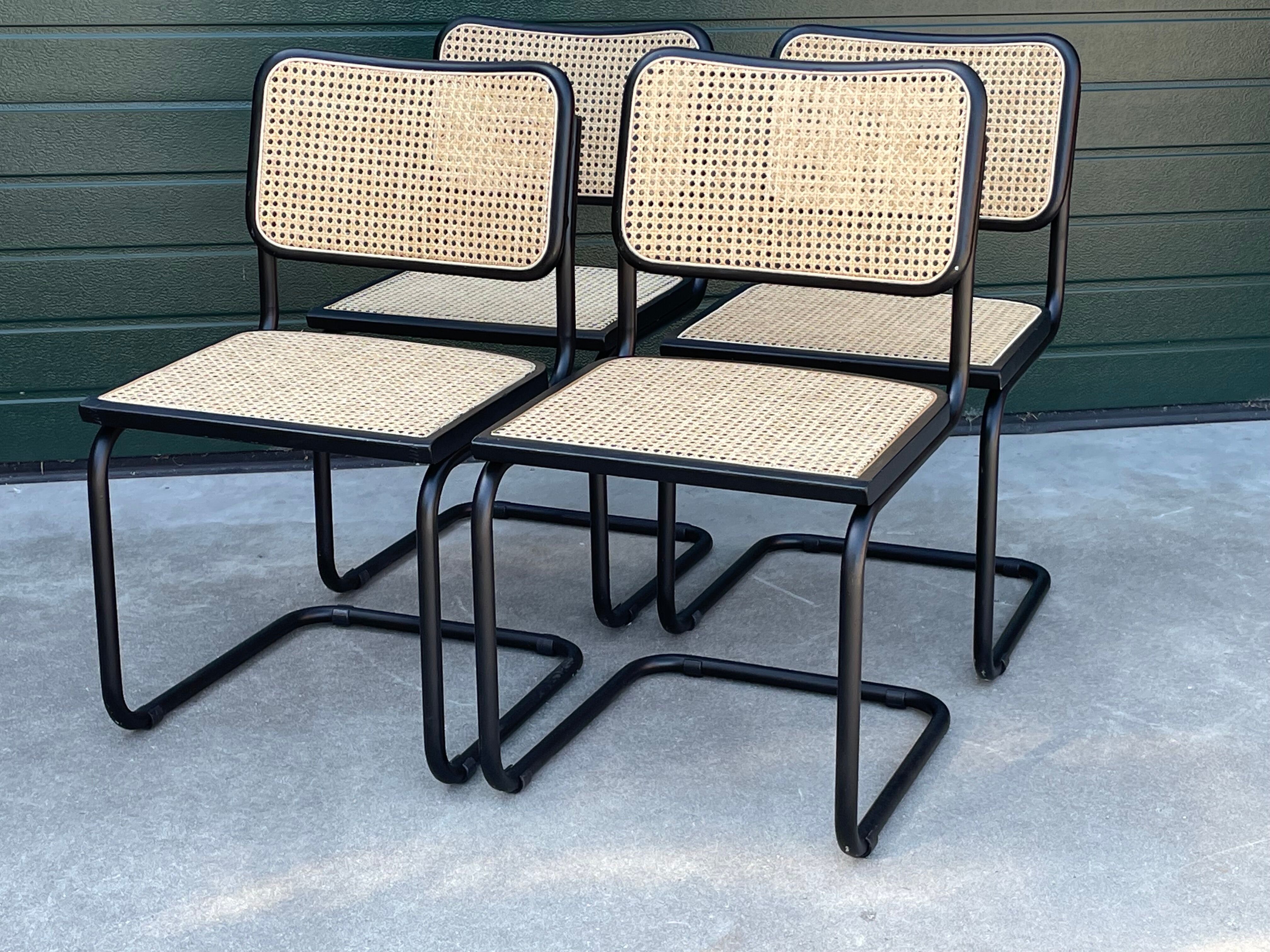 Cesca design chair b32 model in black set of four