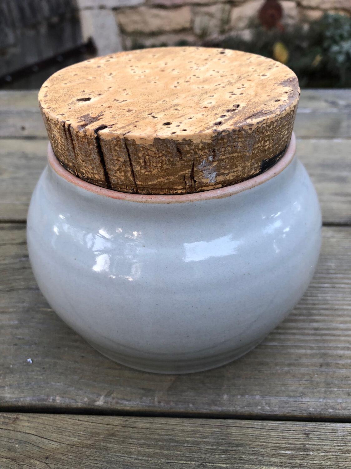 Arnon stoneware enamelled pot