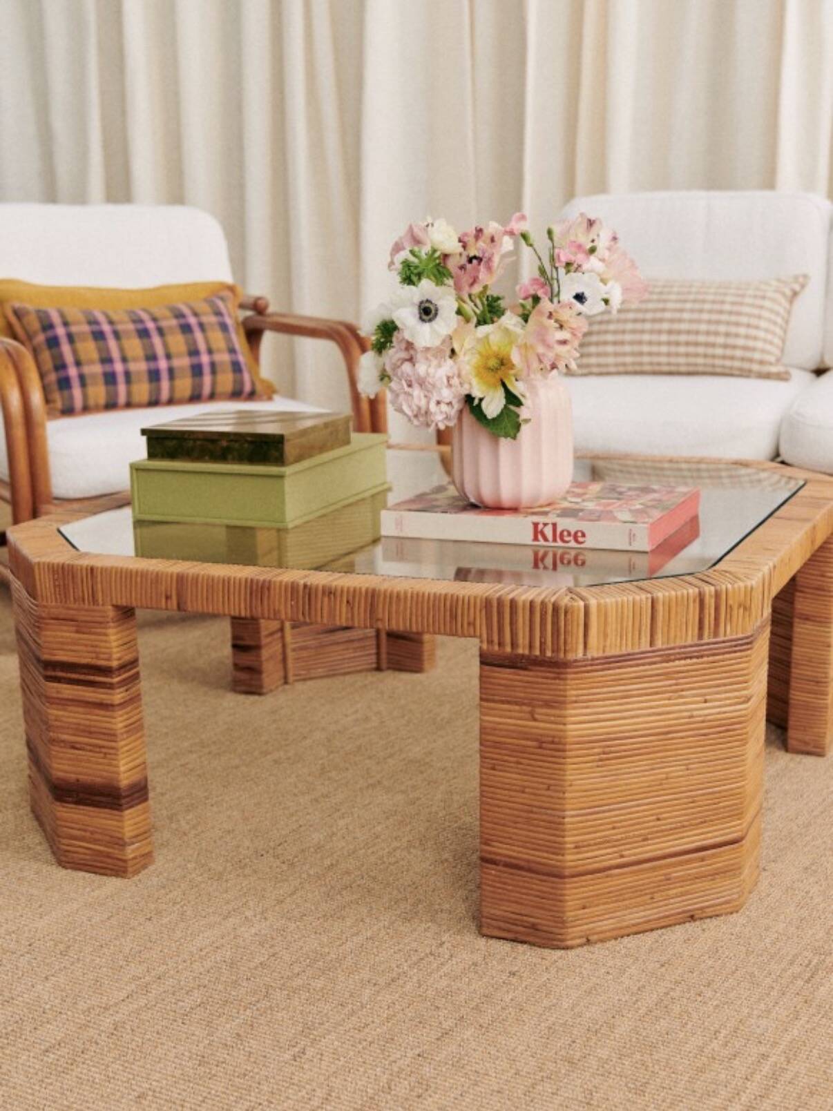Vintage rattan coffee table – Les Composantes (Sezane)