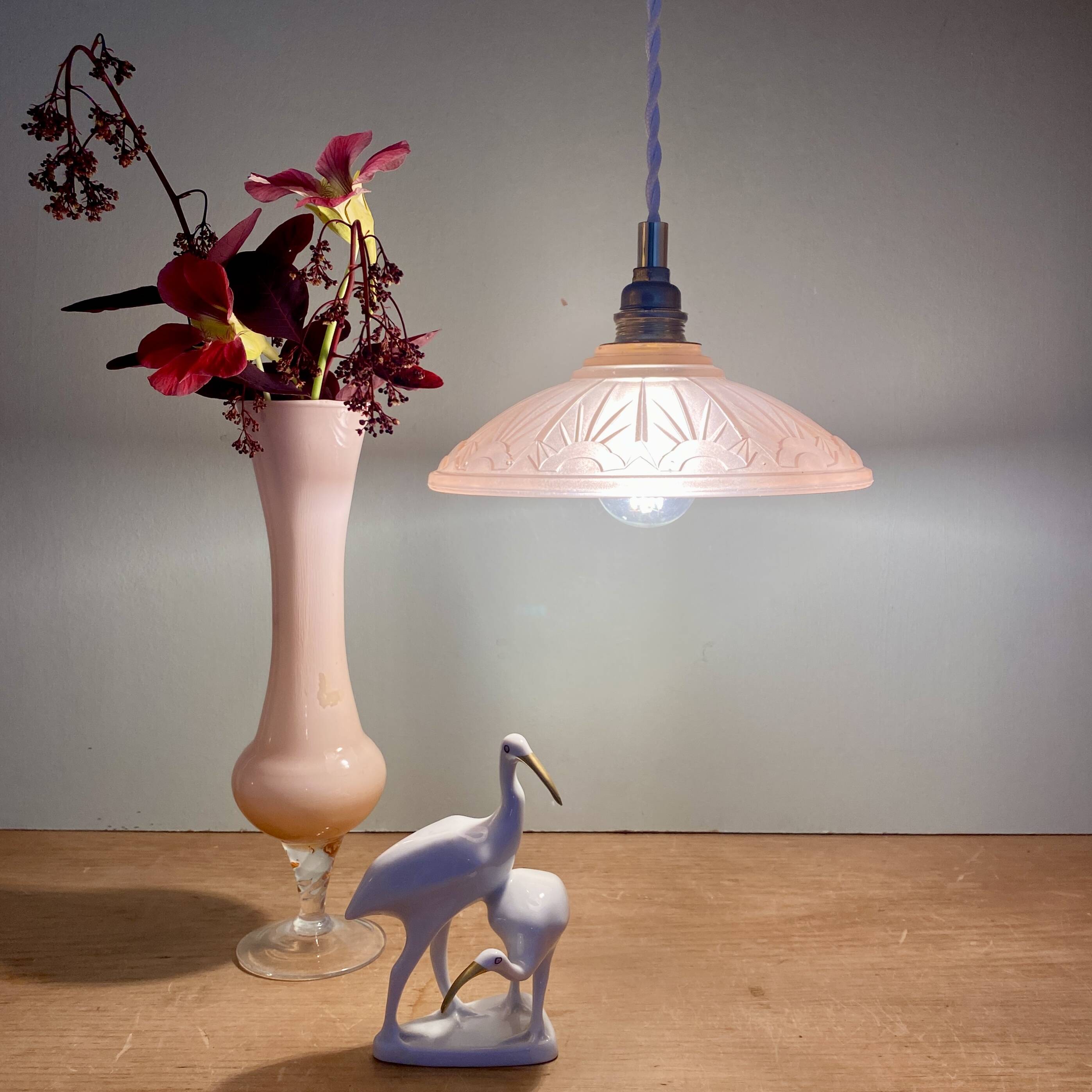 Suspension abat-jour Art Déco en verre dépoli rose
