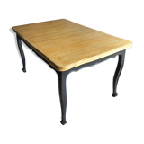 Black and wood table