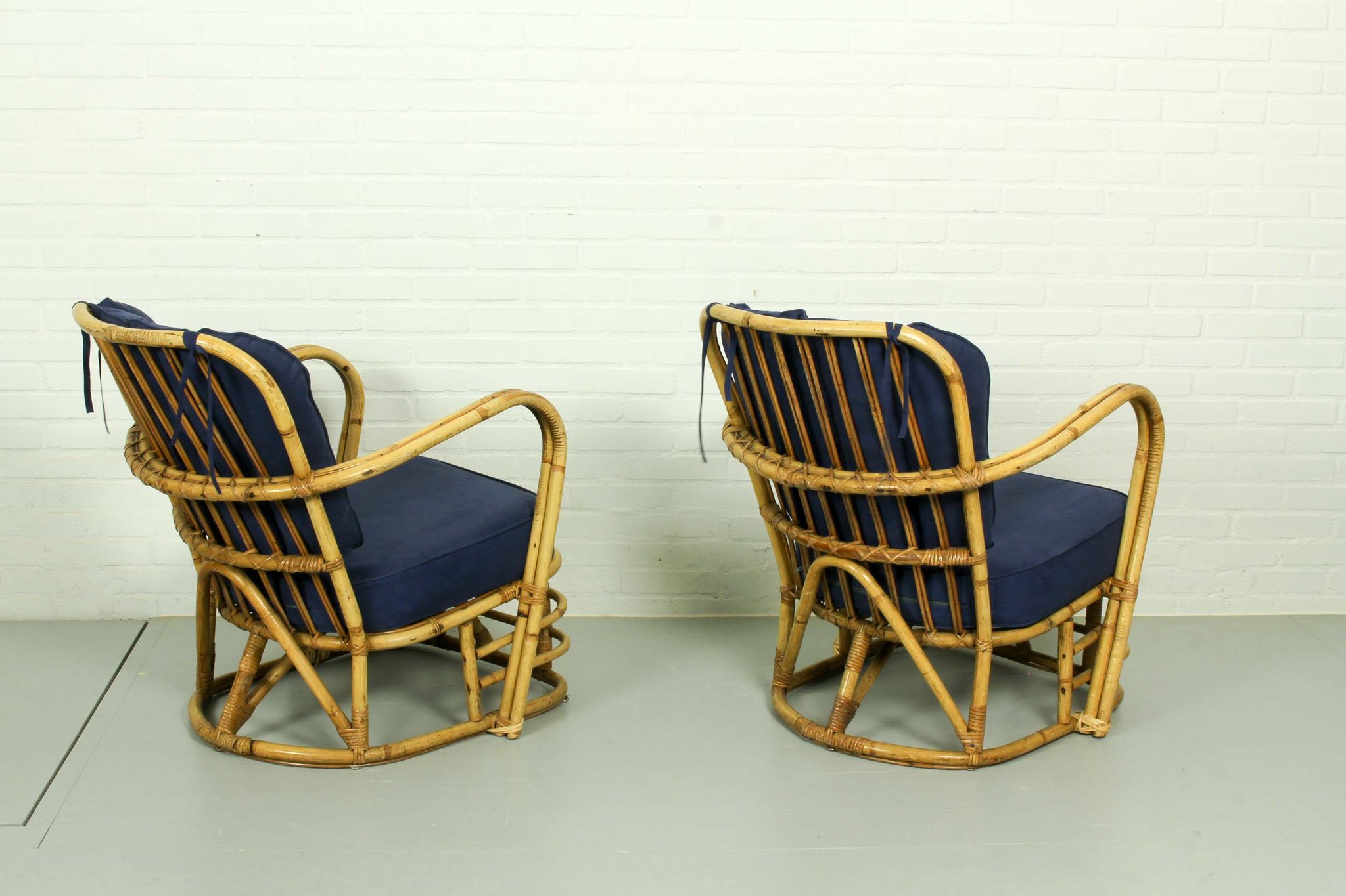 Ensemble rare de salon de rotin de milieu du siècle