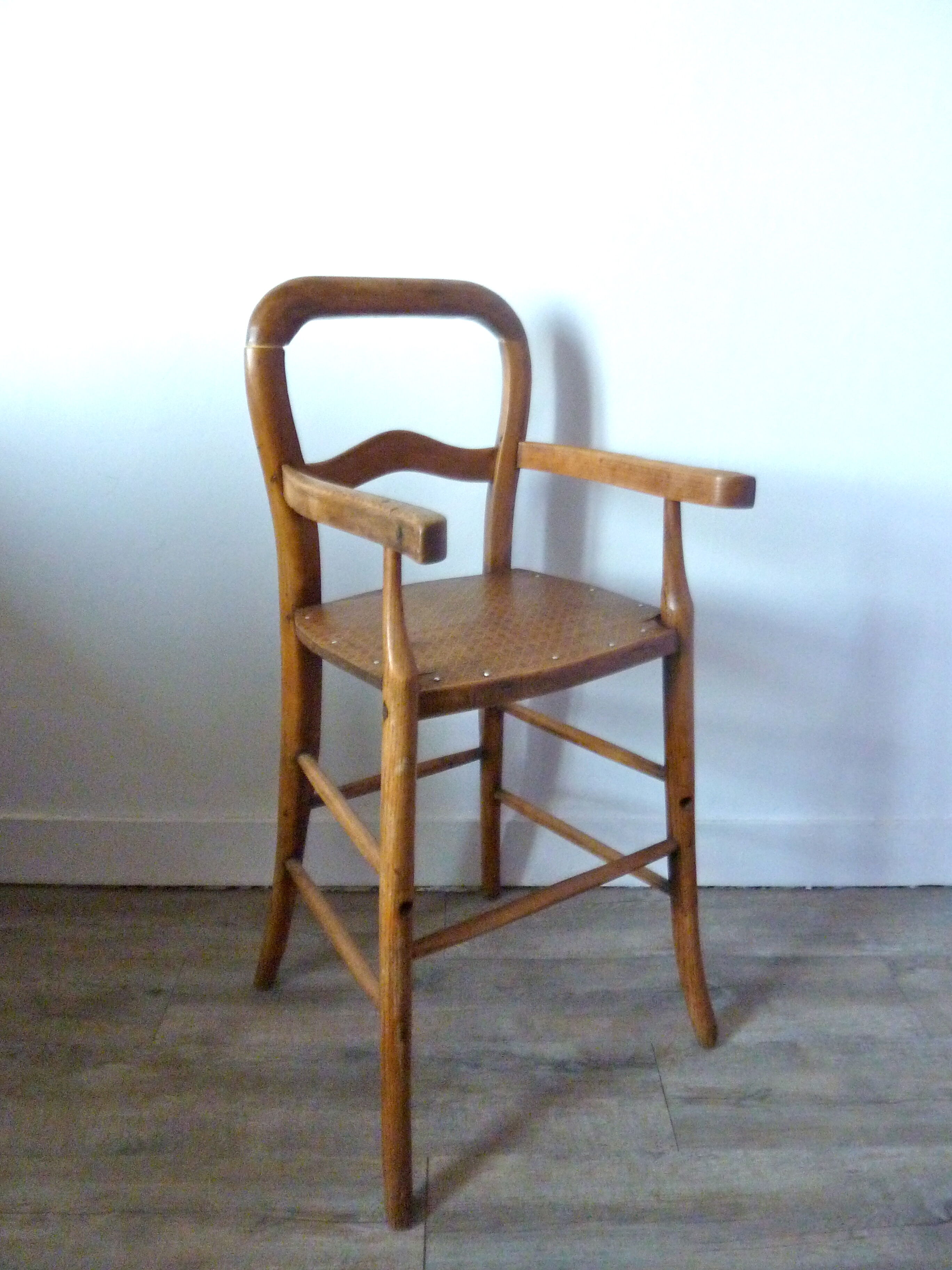 With seat caning imitation wood high chair