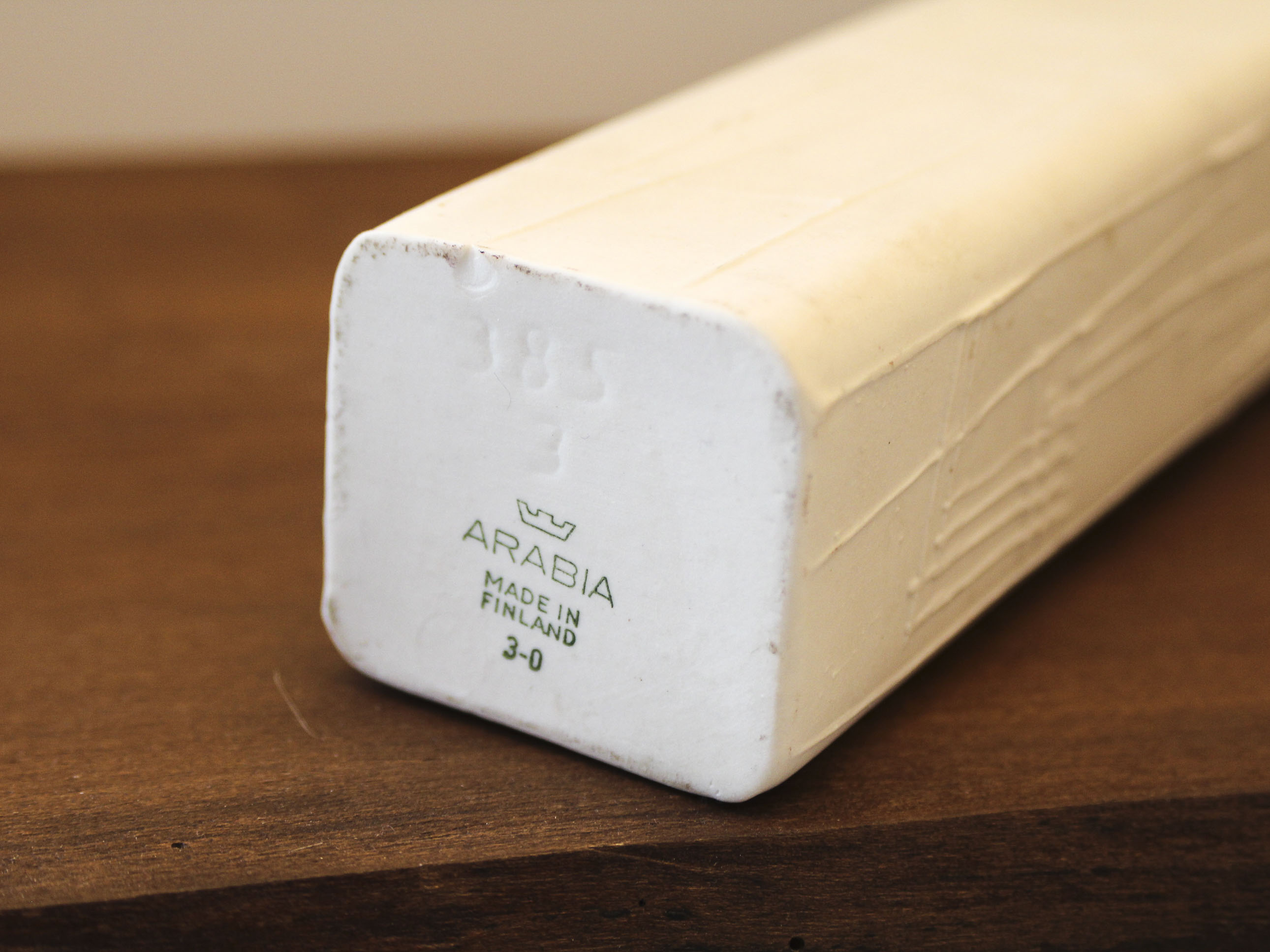 Biscuit vase Arabia Finland