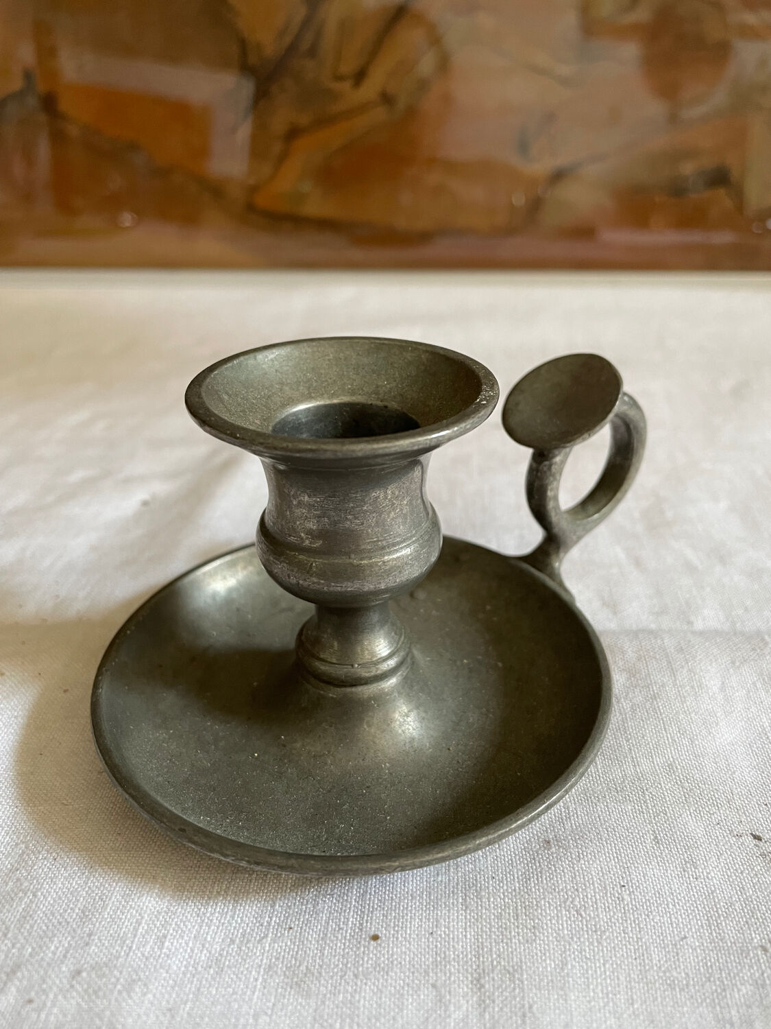 Hand port metal candle holder