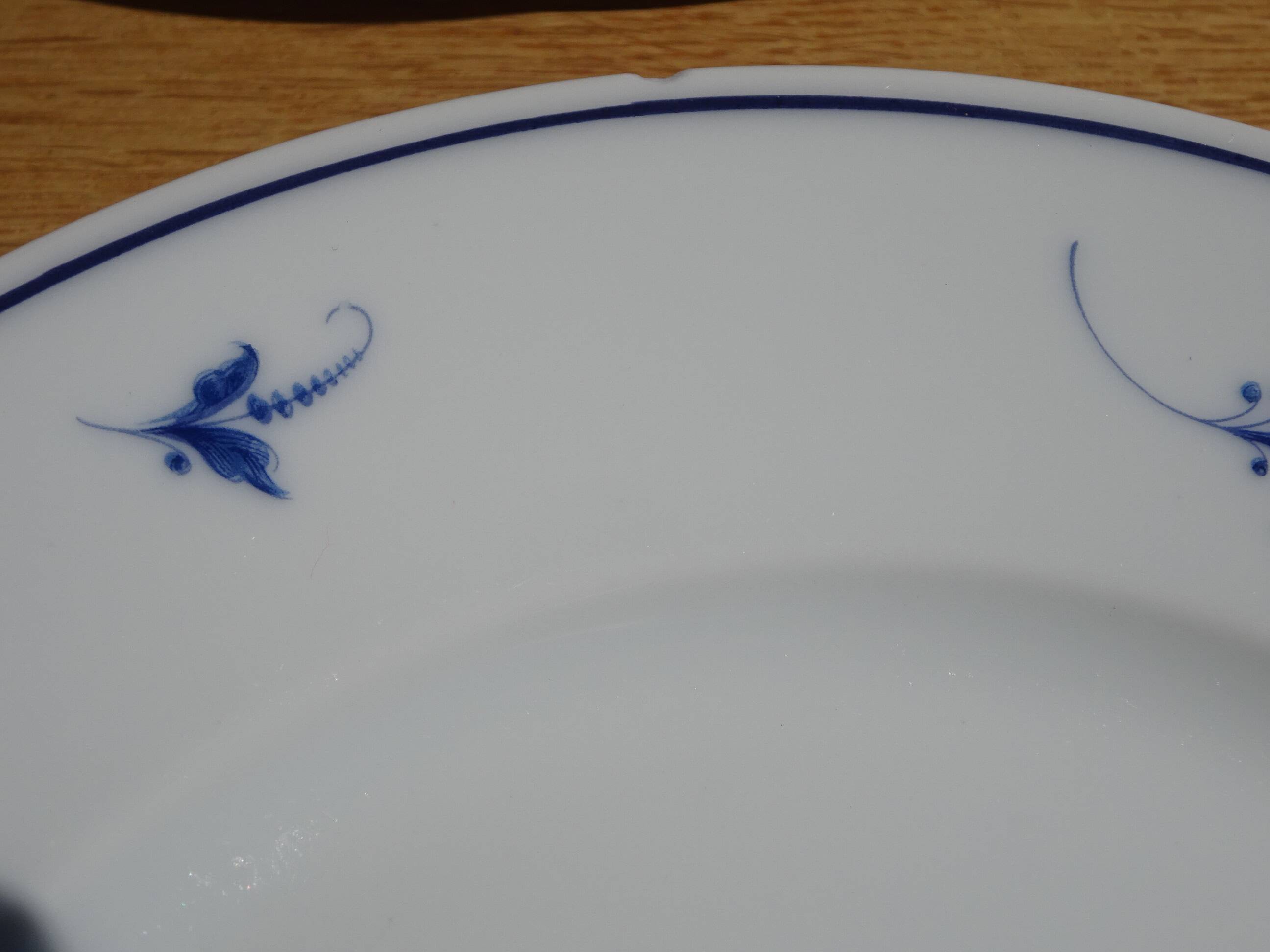 Dessert service, 13 pieces in Limoges porcelain, Bernardaud