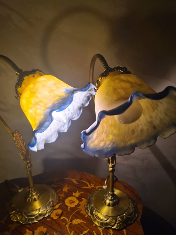 paire de lampes de chevet laiton 40x32 abat jour pate de verre elec  1970 o