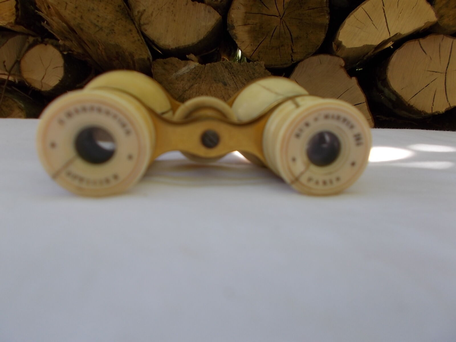 Opera or theatre twins