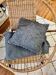 Dessus de lit en crochet bleu et son coussin vintage