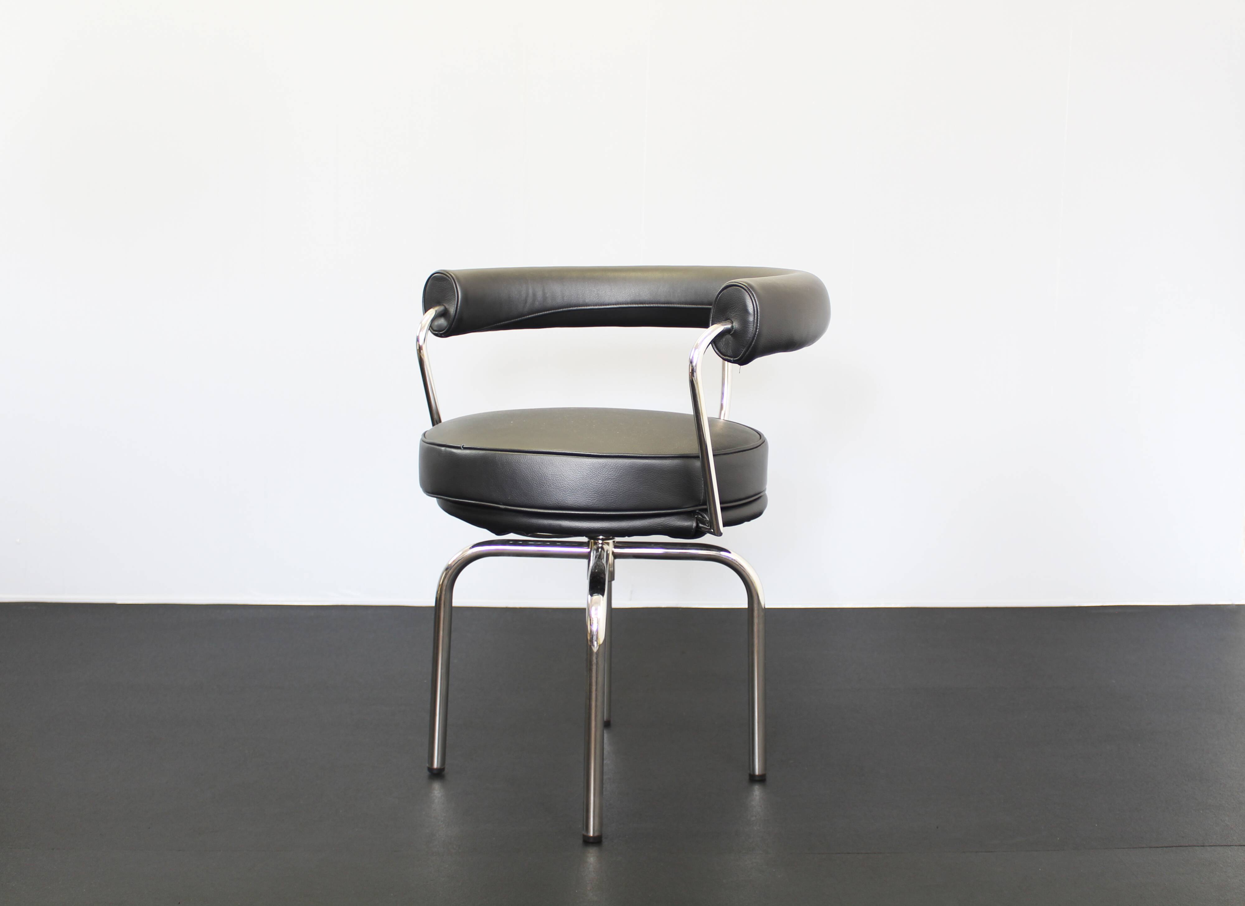 Set of 2 Lc7 Le Corbusier Cassina Charlotte Perriand