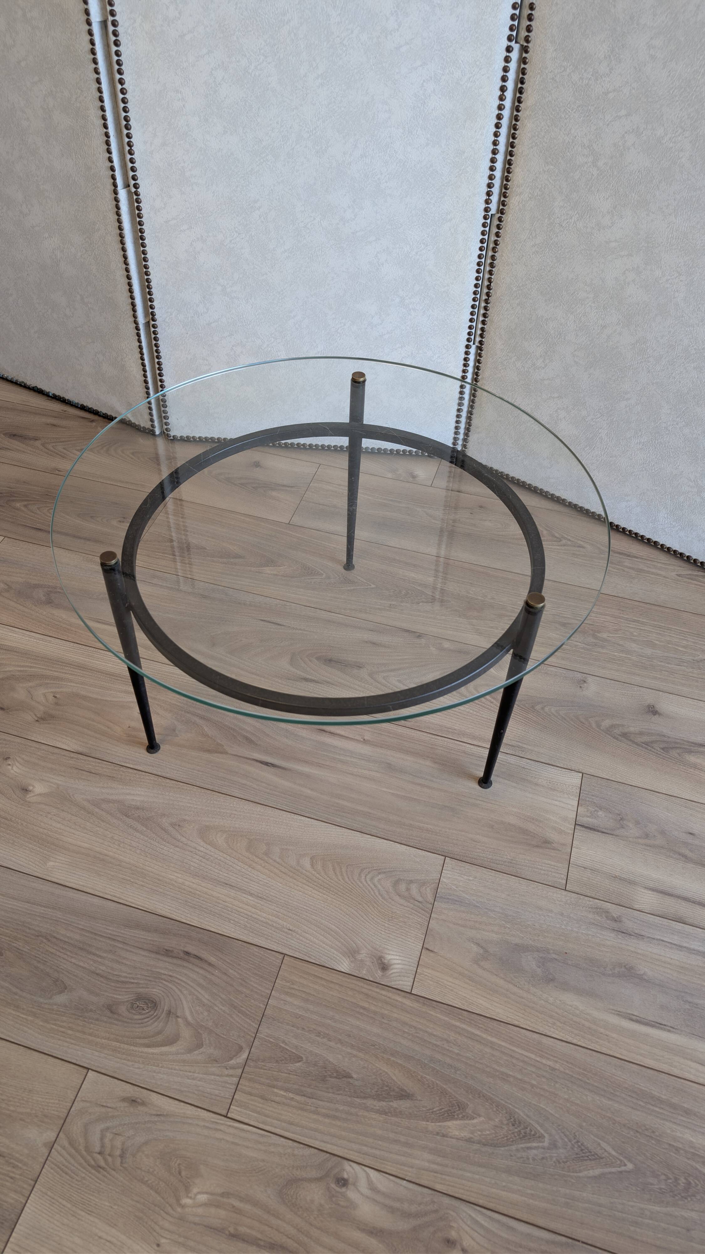 Coffee table attributed to Roger Le Bihan, modernist design in glass and metal.