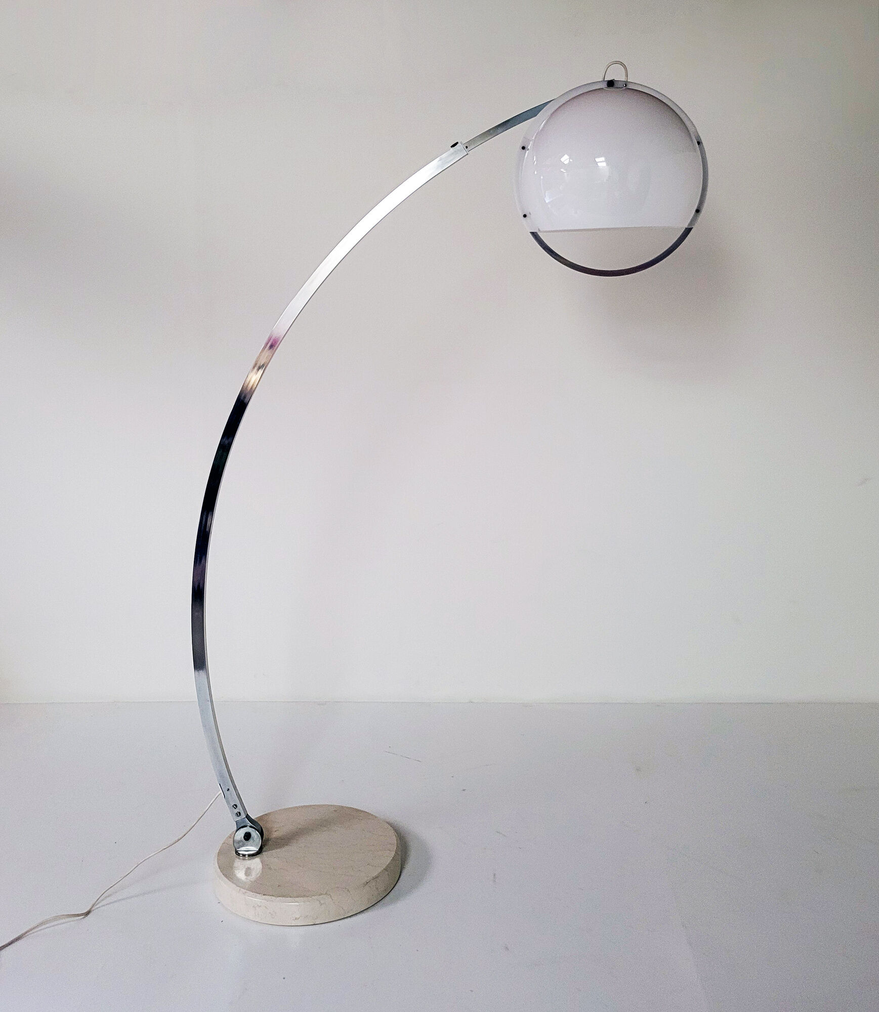 Vintage booglamp by Guzzini for Harveiluce, Italy 1960s