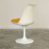 Tulip swivel chairs by Eero Saarinen