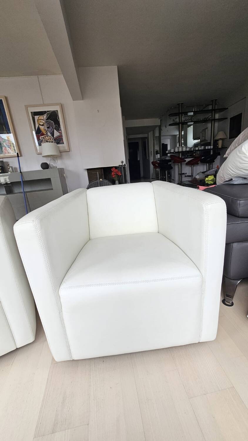 Fauteuils cuir pivotant Roche Bobois