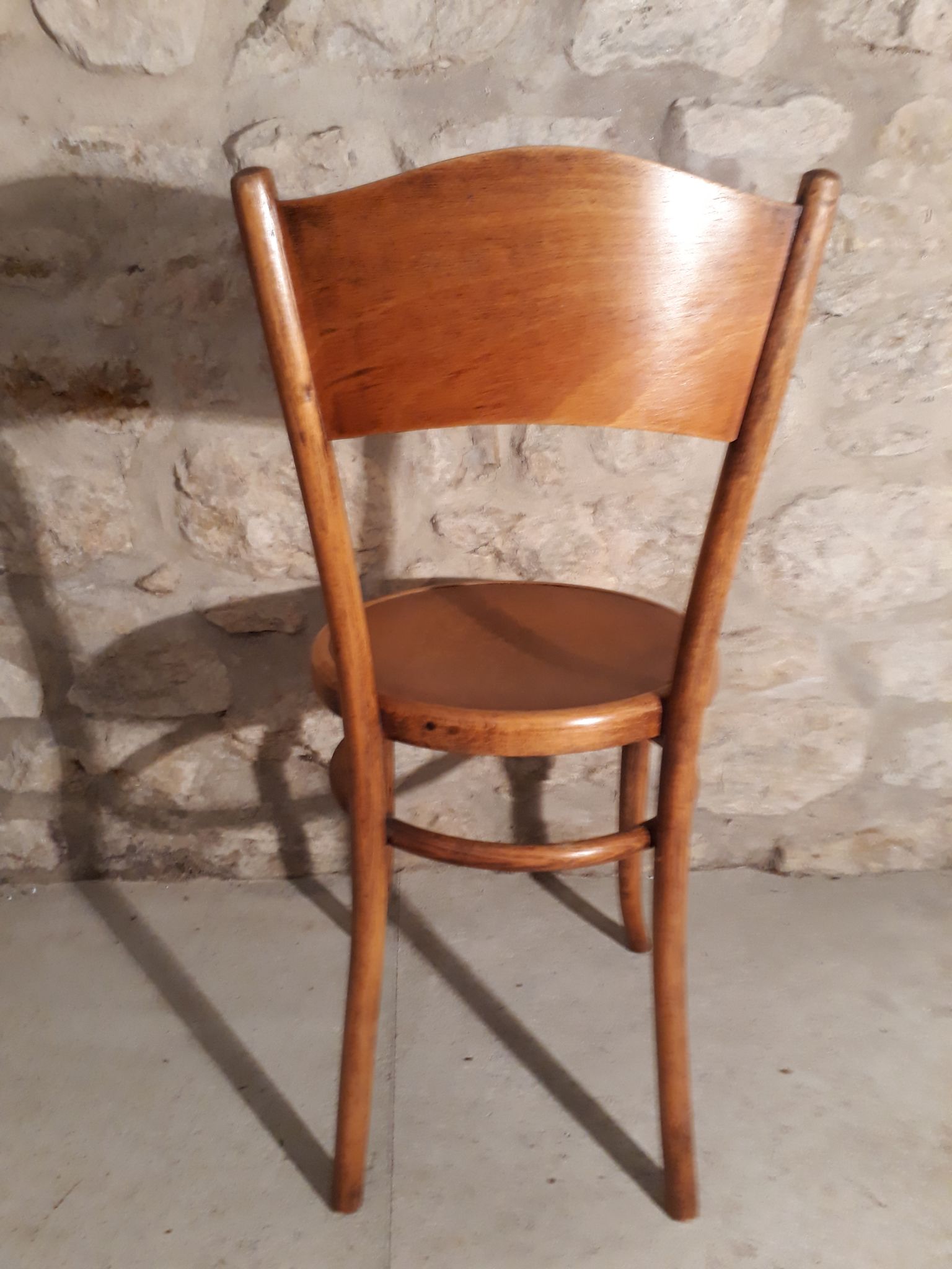 Chaise bistrot en bois courbé dossier avec décor