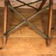 Tabouret pliant lattes de bois et fer