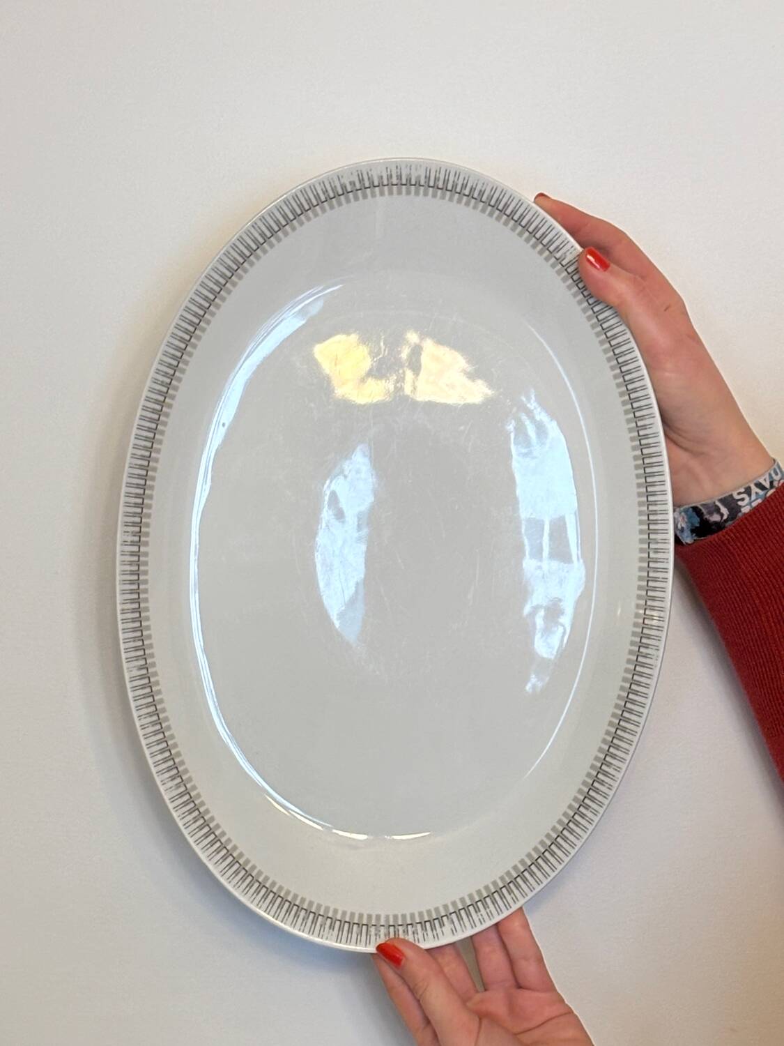 Schonwald glossy white porcelain presentation dish
