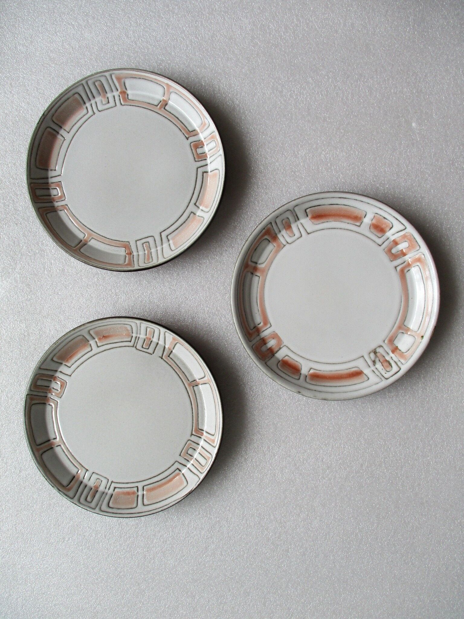 Set of 10 niderviller glazed stoneware plates