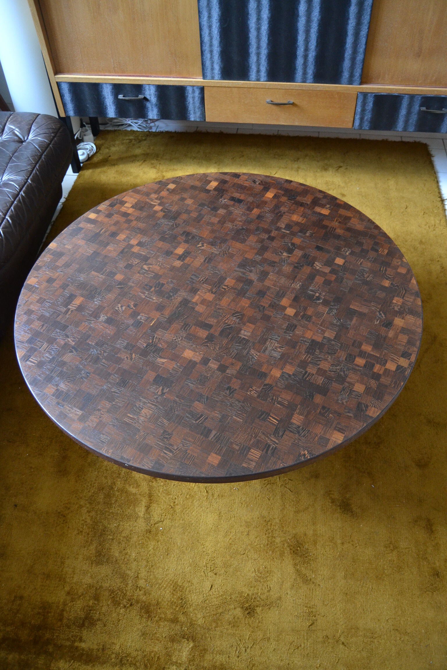 Table low marquetry in wenge