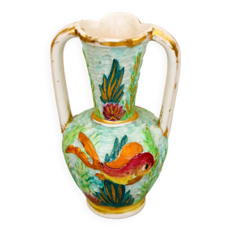 Vase pichet, fond turquoise, poissons, bord doré. année 1959 décoré main