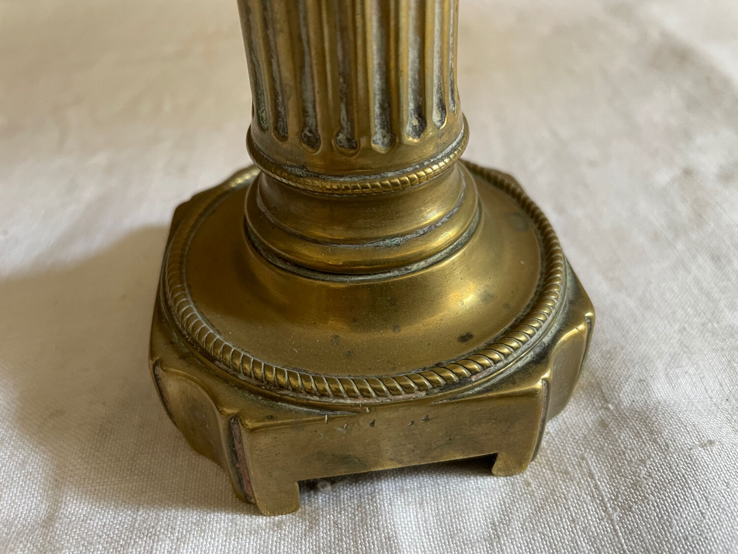 Bronze bird candle holder