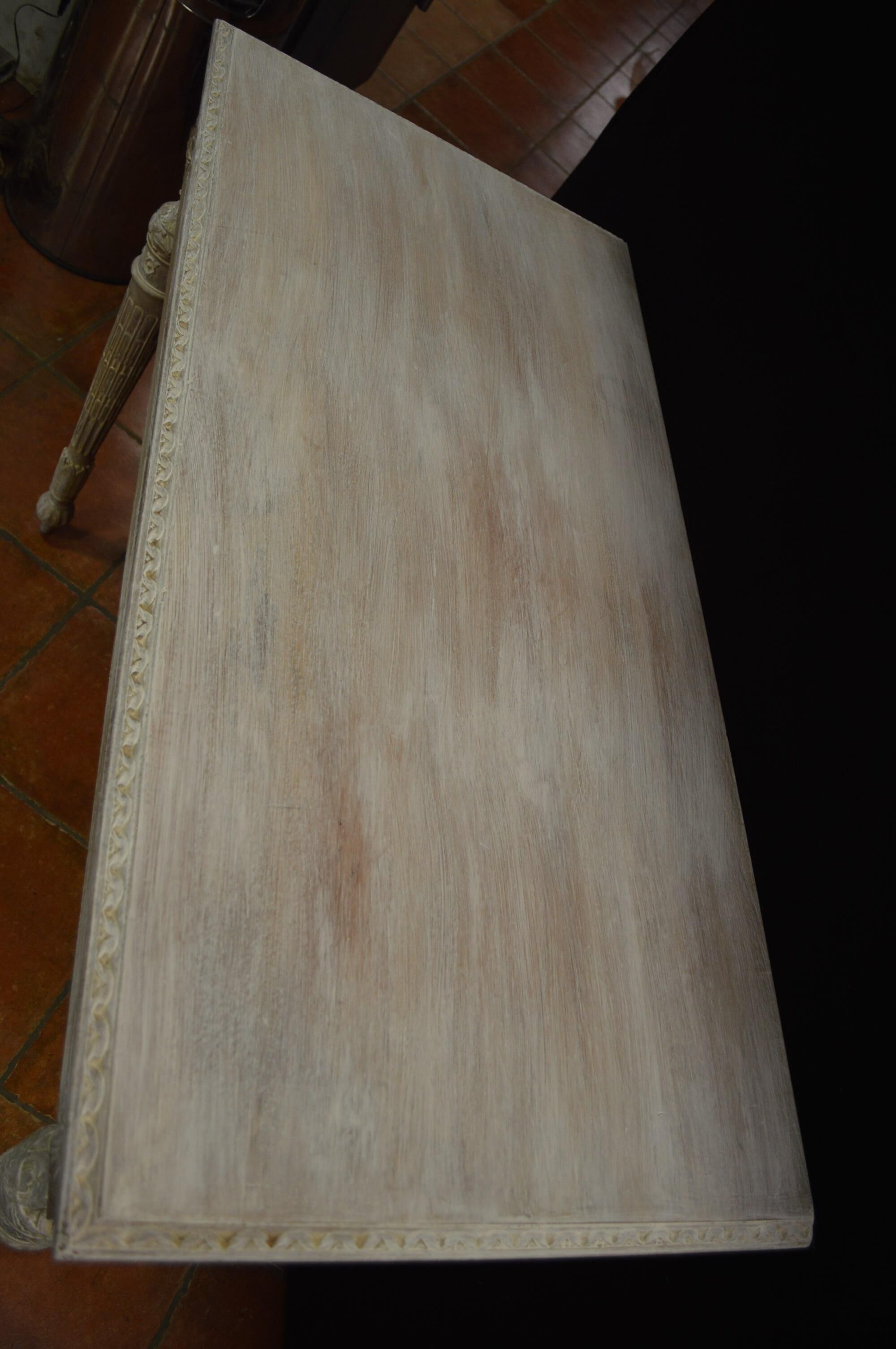 Console style louis XVI in patinated wood