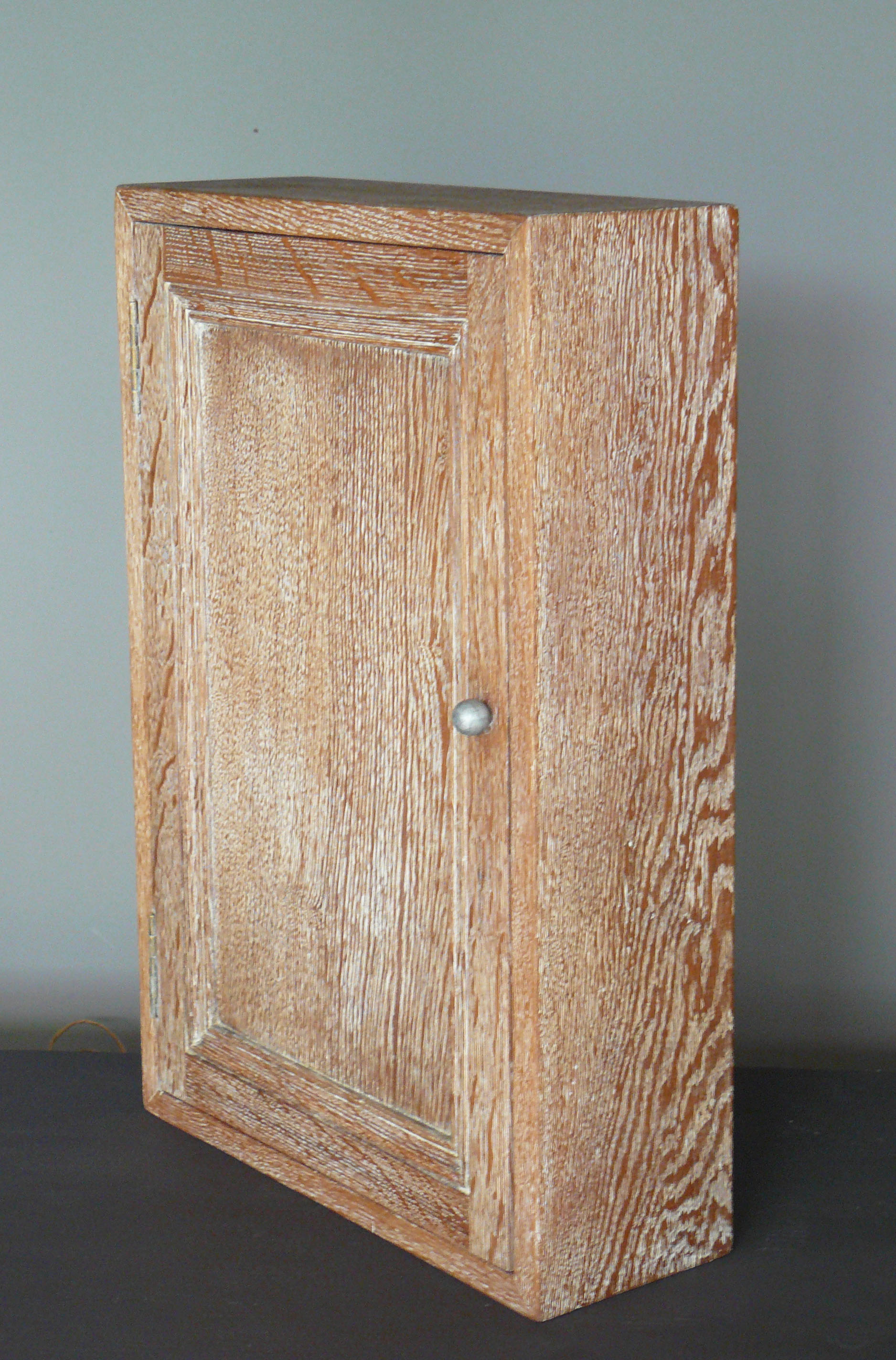 Cerused oak cabinet to hang or fix