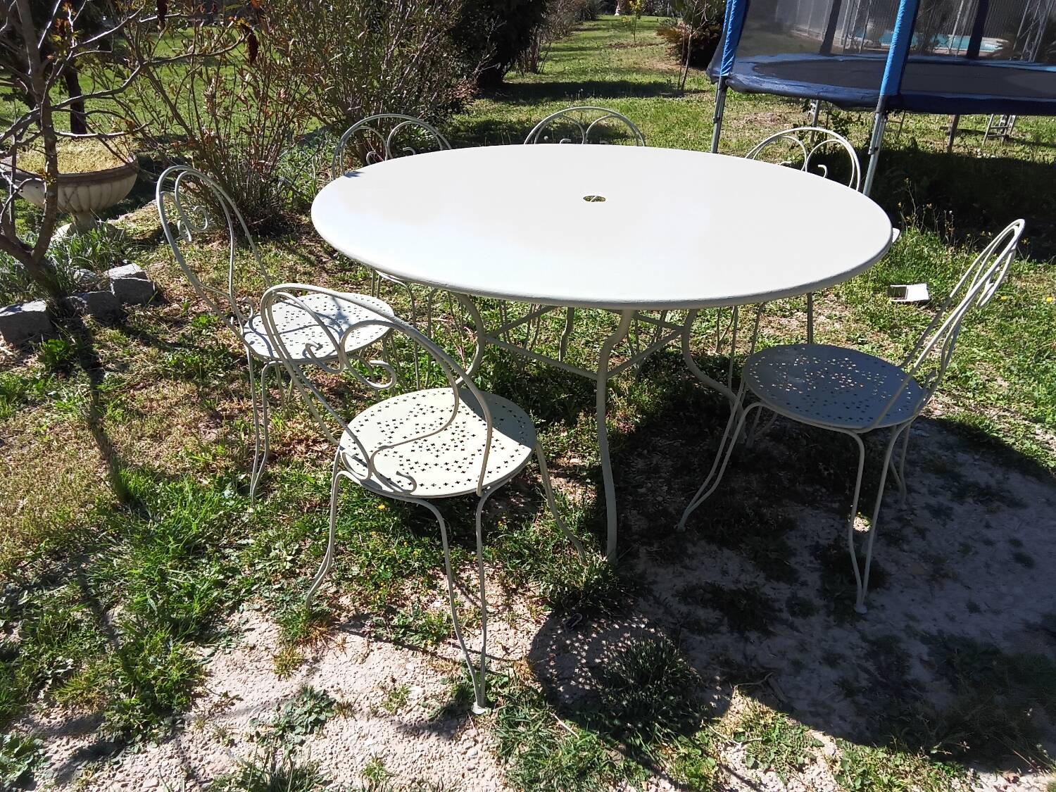 Large garden furniture