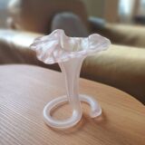 Flower vase in pink mate