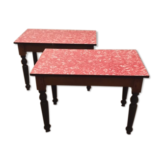 Lot of 2 coffee tables in red formica