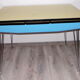 Table et 4 chaises en formica avec pieds eiffels vintage Sif