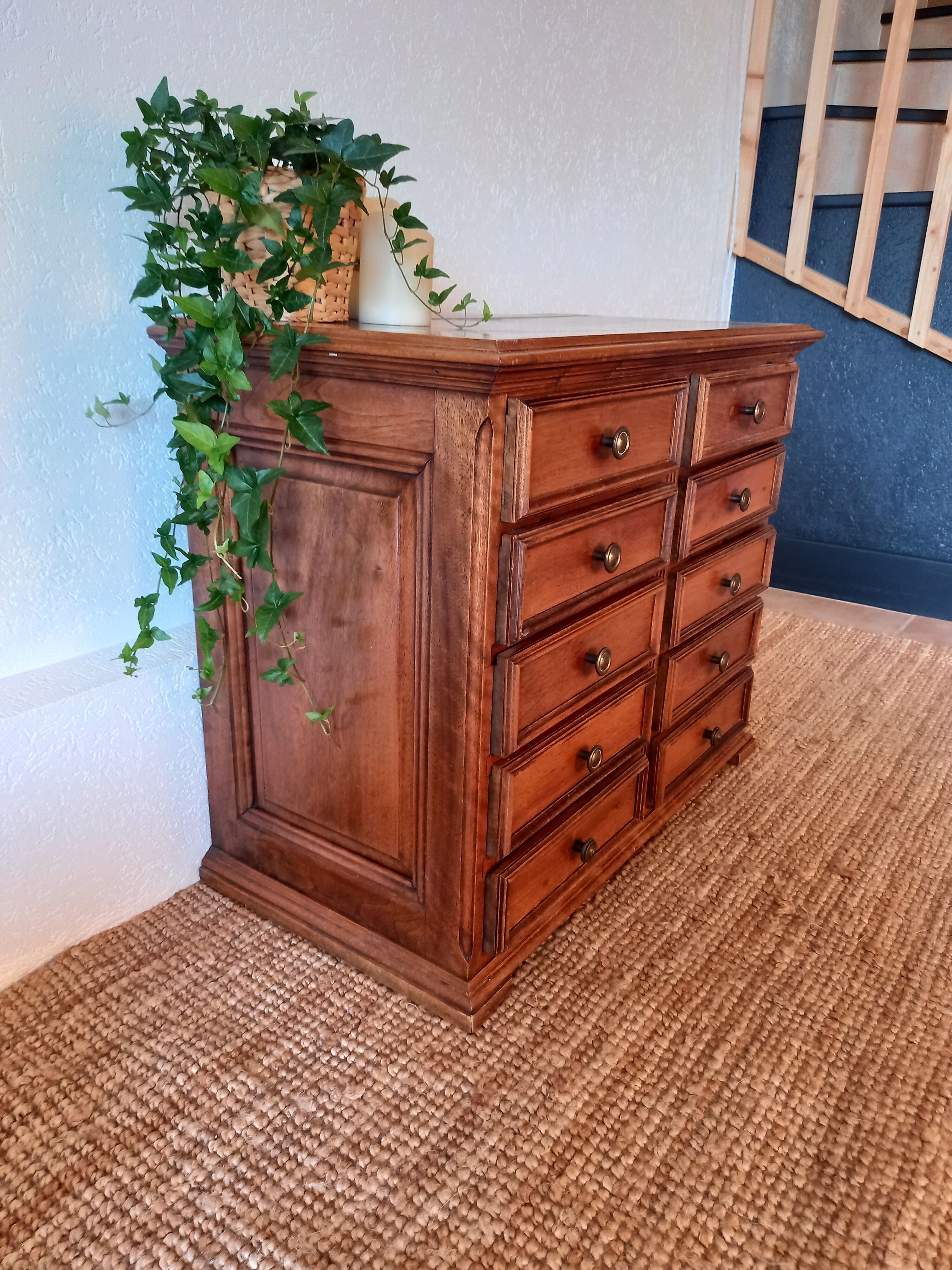 Trade furniture