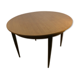 Scandinavian round table
