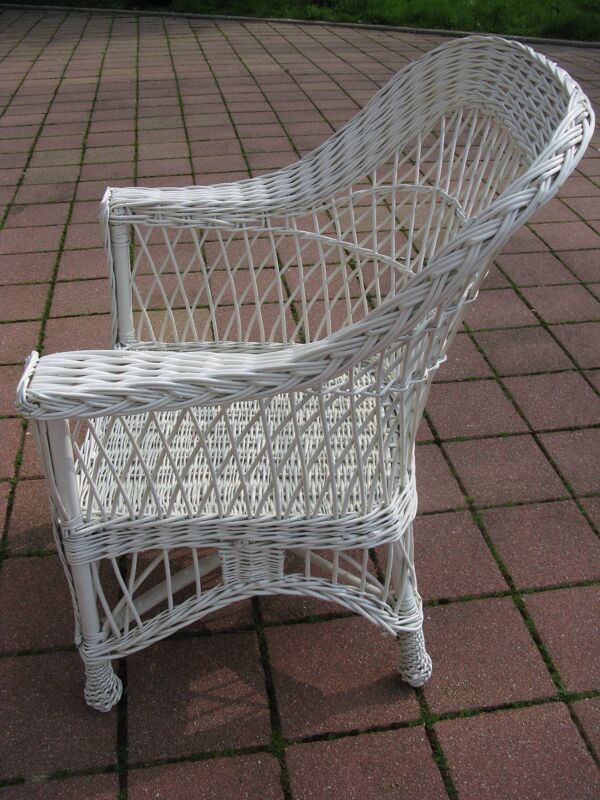 fauteuil en osier blanc