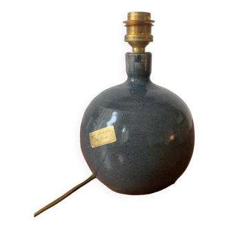 Lamp base