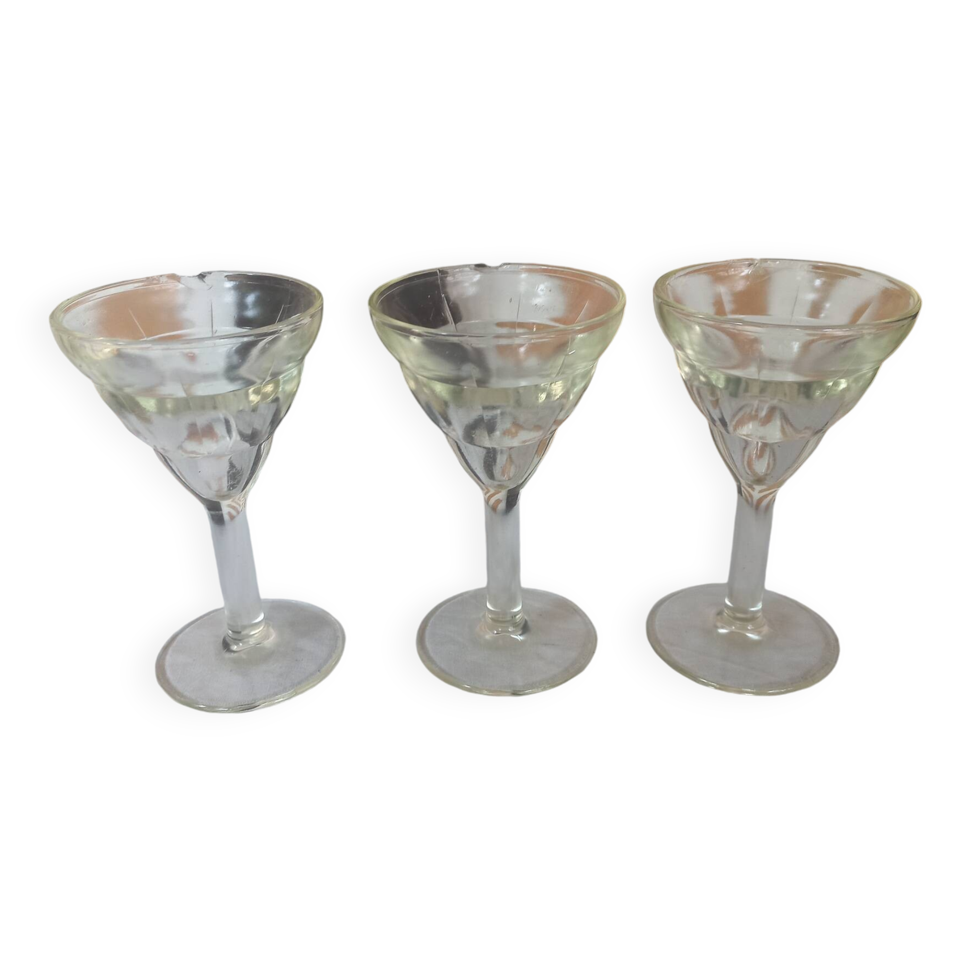 Verres bistrot absinthe anciens