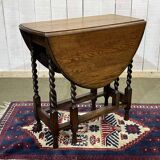 English folding oak table from the early 20th century GATELEG
