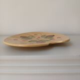 Strawberry pattern slip dish