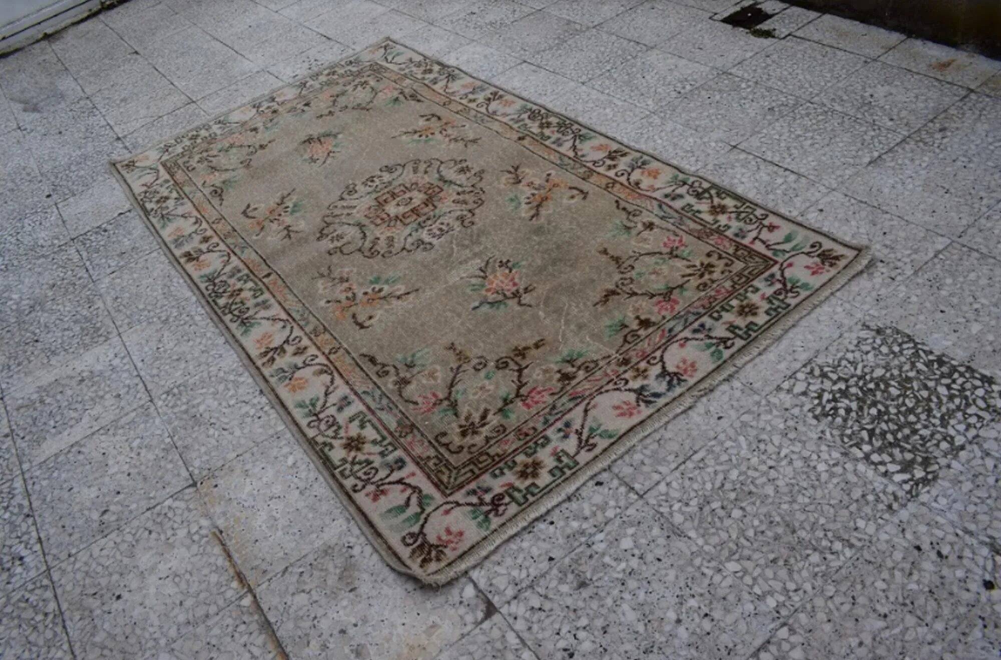 Vintage Turkish Oushak rug 114x208 cm
