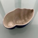 Shell pocket tray