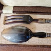 Salad serving set in horn and silver-plated metal in the Louis XVI style.