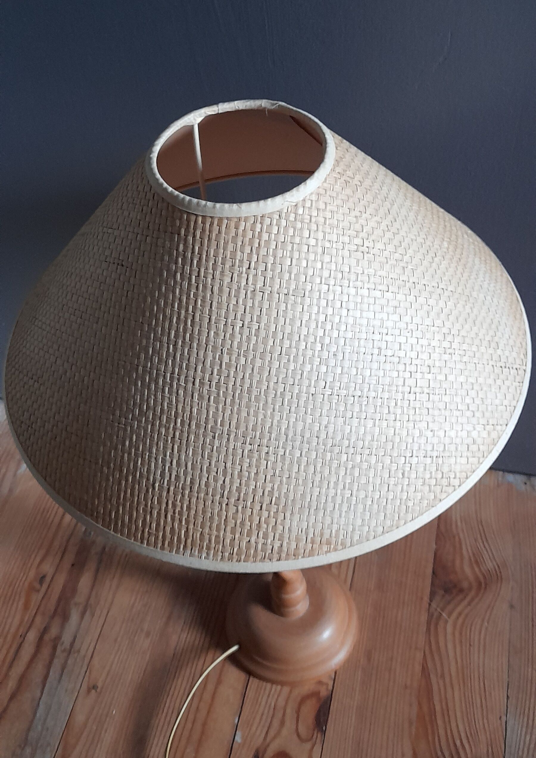Table lamp in braided blond wood, braided rattan lampshade, 70 years