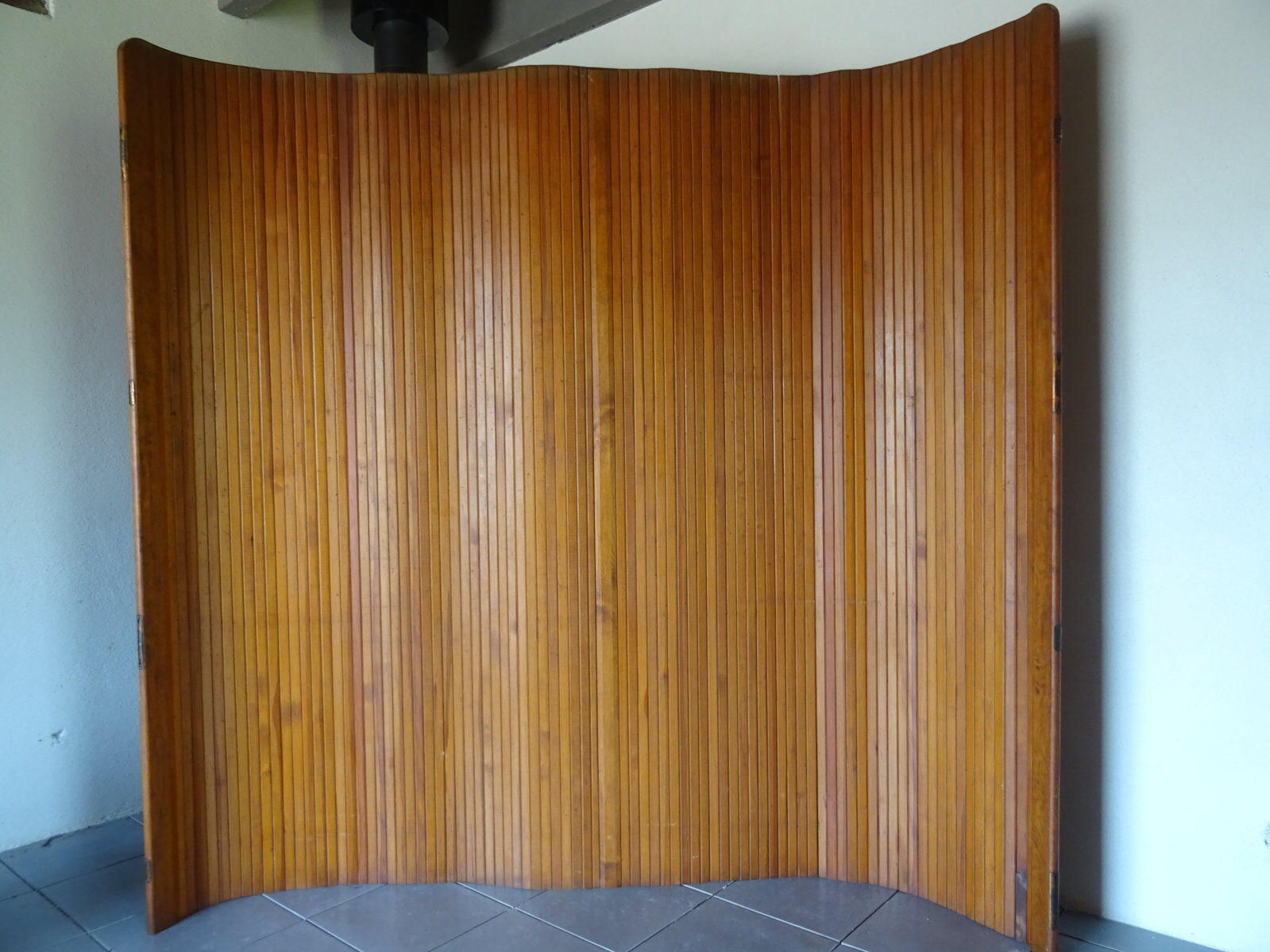 Pair of Baumann screens