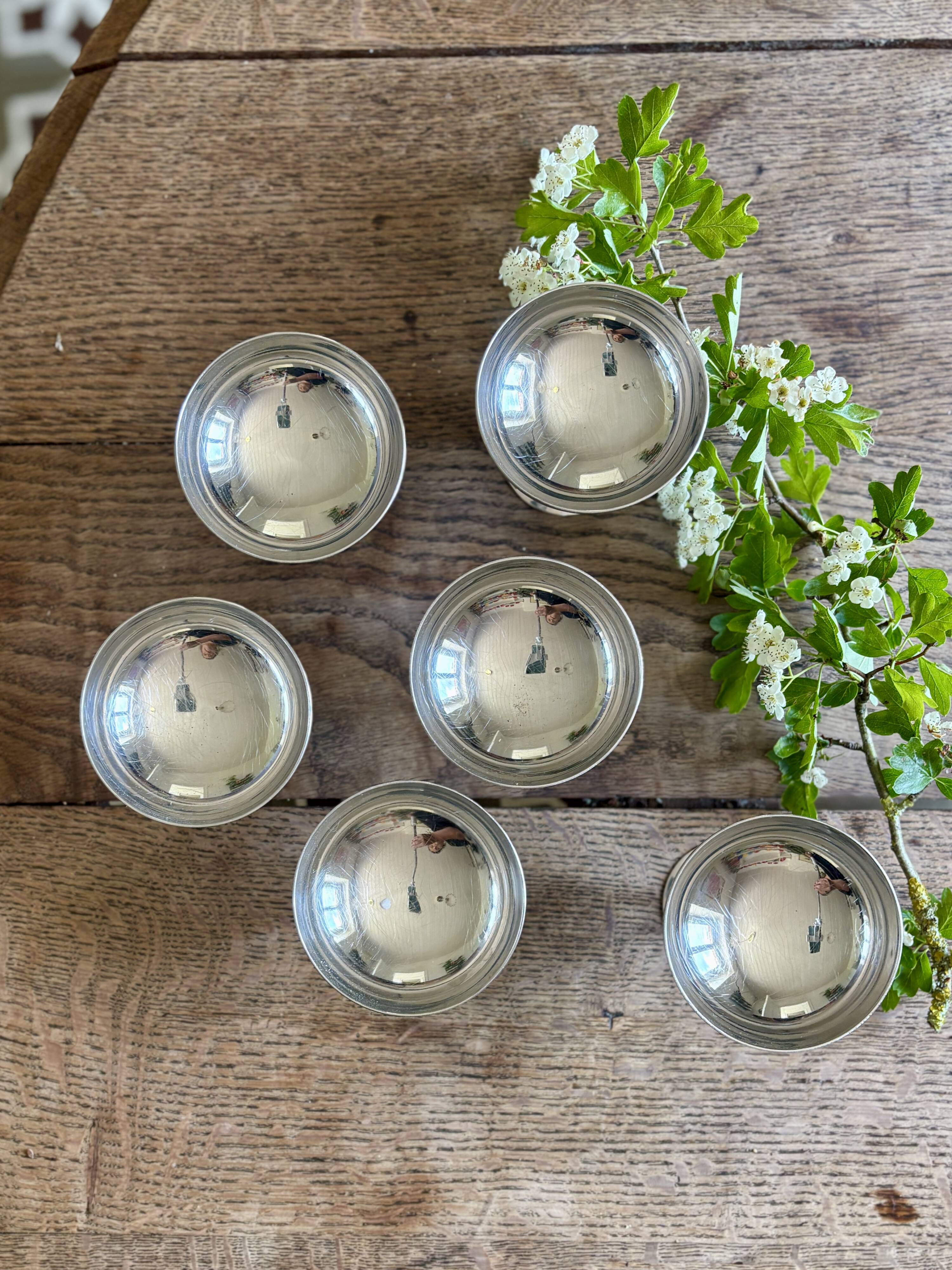 Lot de 6 coupes vintage en inox