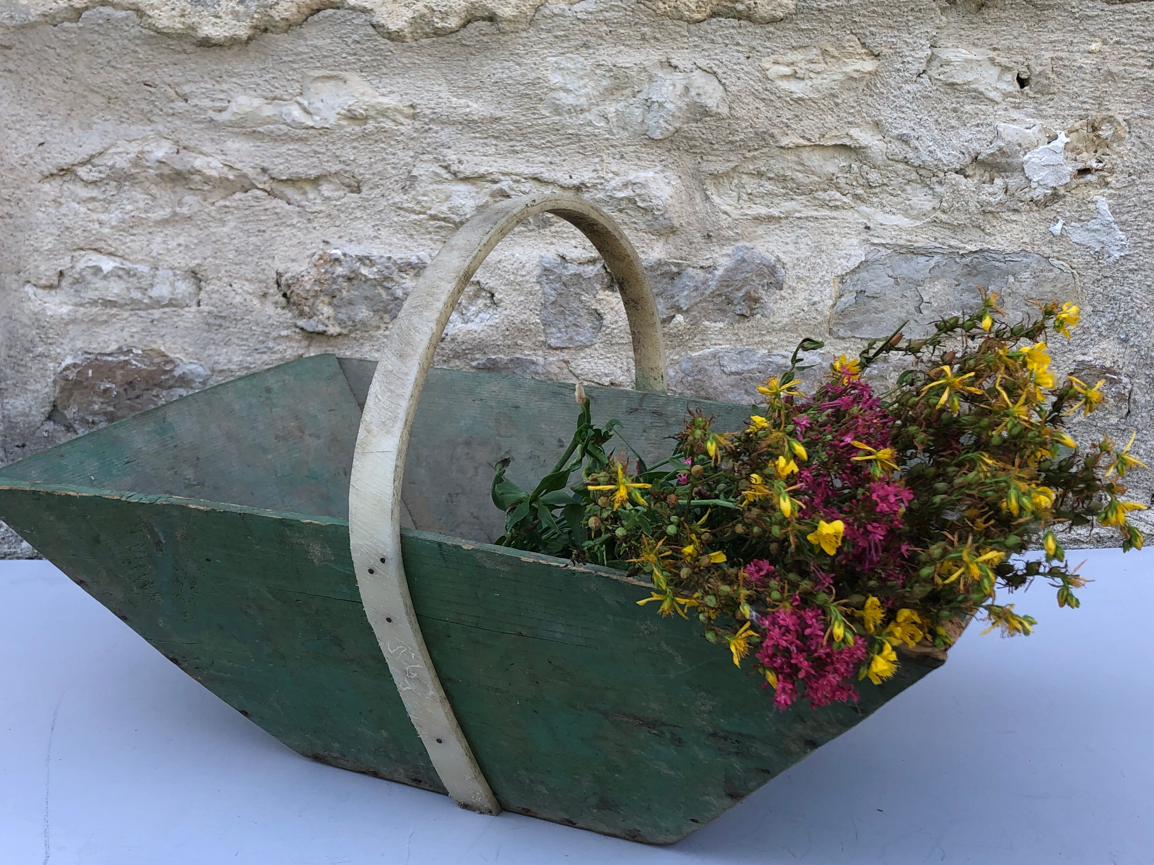 Garden basket, harvest basket