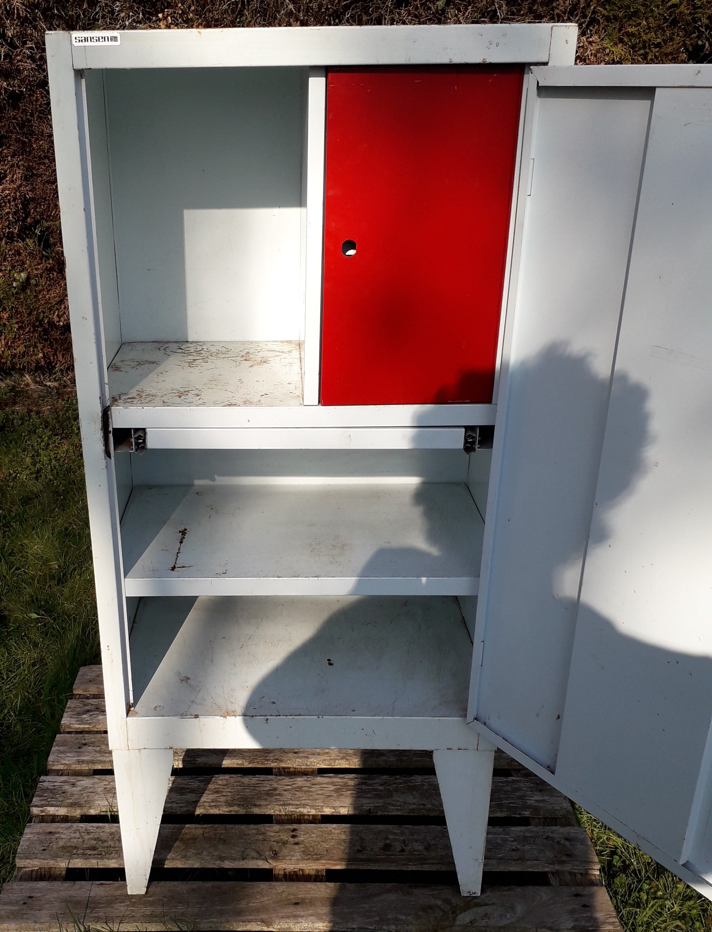 Industrial metal storage cabinet