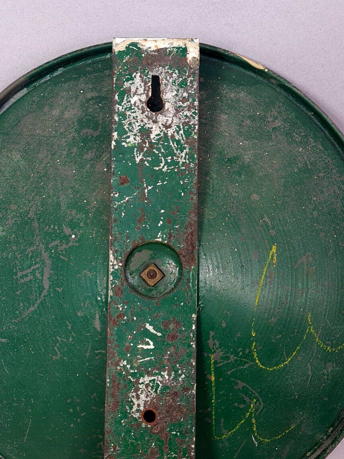 Old wall lamp with reflective mirrors SB185