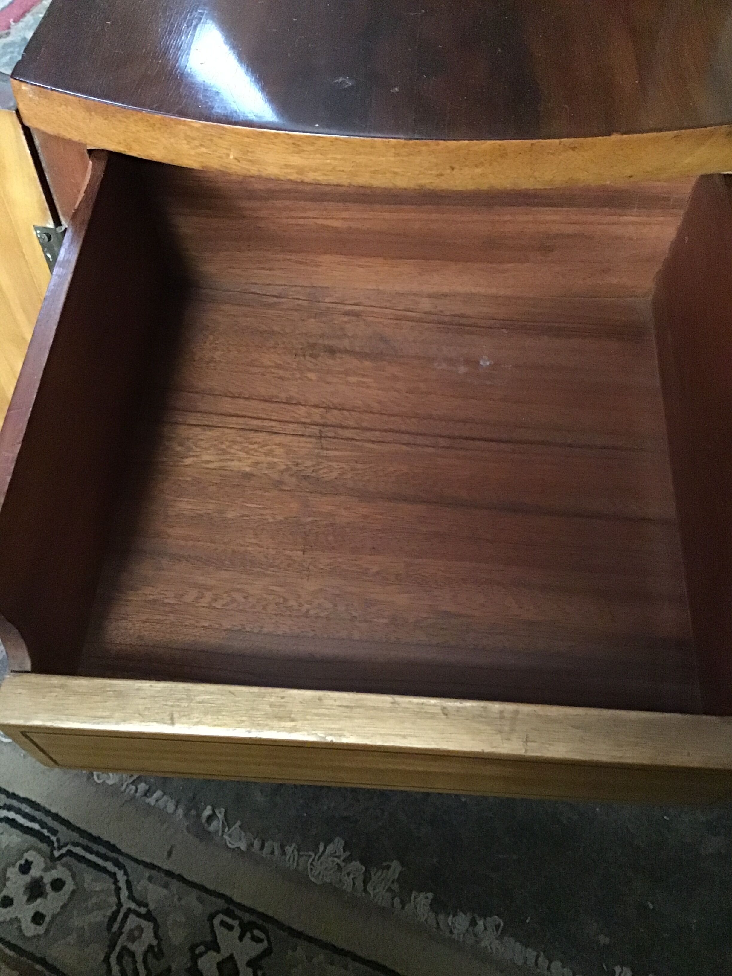 Art Deco psyche hairdresser