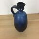 Vase forme pichet céramique bleu cobalt 1970